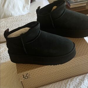 Australia Luxe Collective Black Winter Boots
